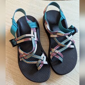 BNWOT Chacos Women's 7 Sandals